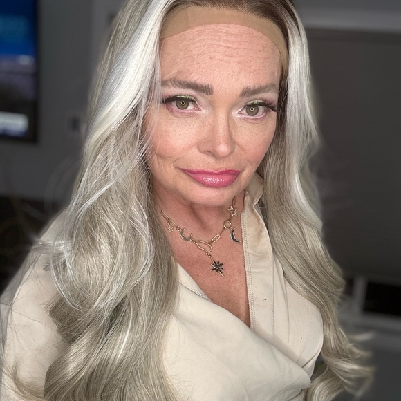 JILL - Picture 3 of 7